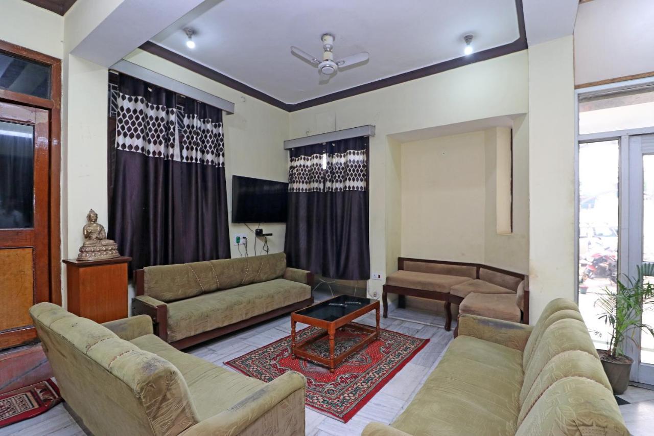 Oyo 16112 Hotel Uruvela International Bodhgaya Bagian luar foto