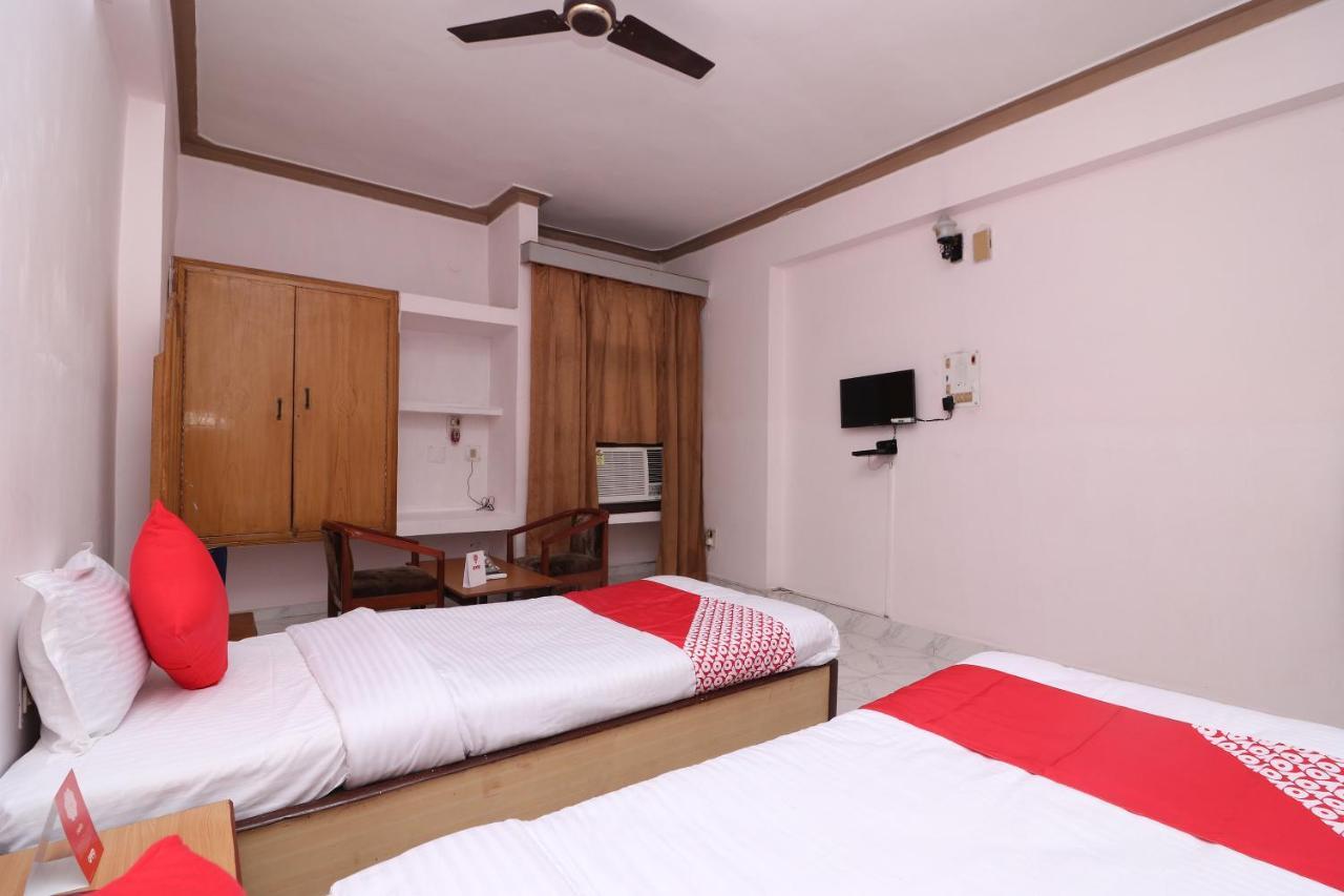 Oyo 16112 Hotel Uruvela International Bodhgaya Bagian luar foto